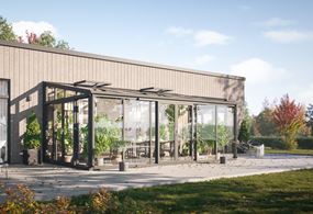 Flot orangeri mod husmur i matt sort 20,2 m2