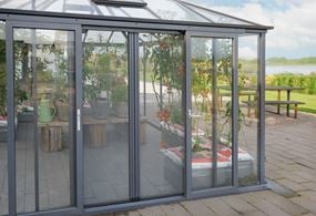 Netdør til Green Room - Skyggegardiner og skyggenet